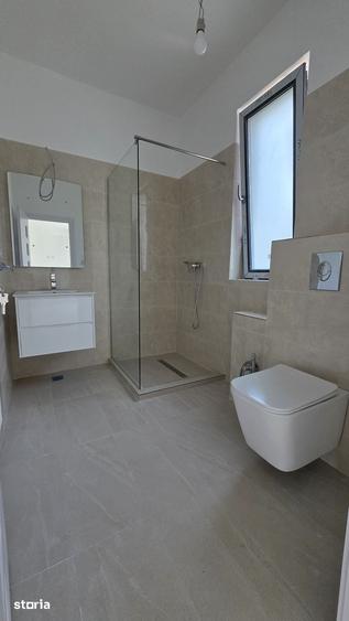 Casă cu 4 camere decomandat cu Teren 225 Mp în Ghencea