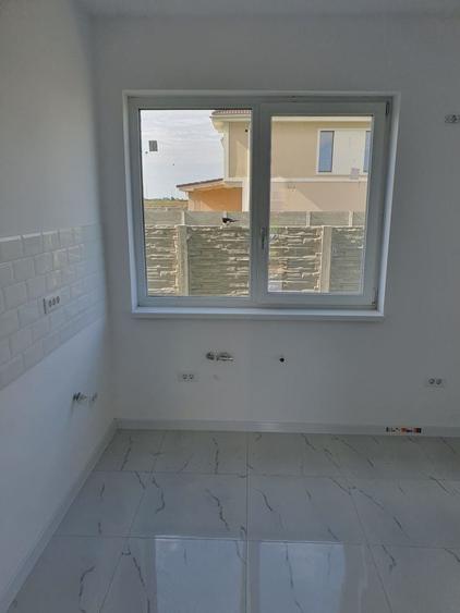 Casă cu 4 camere în Giroc