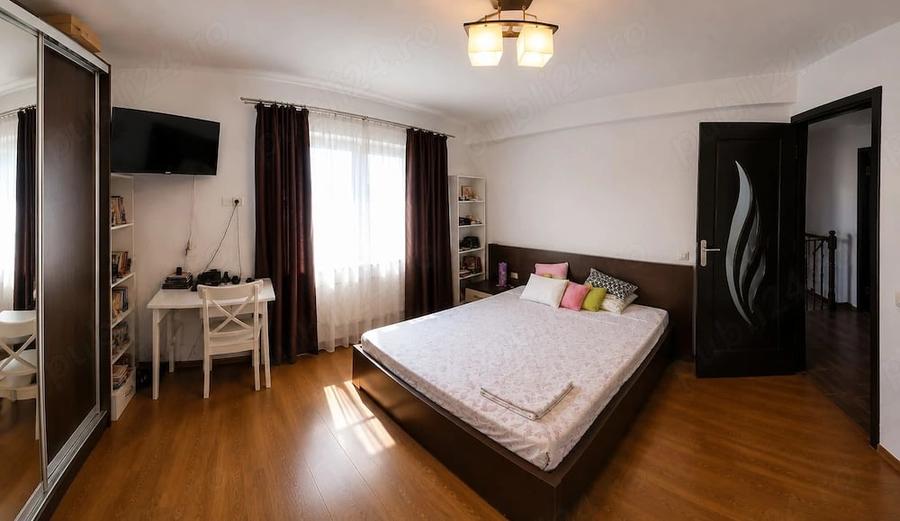 Casă cu Teren 540 Mp în Vidra