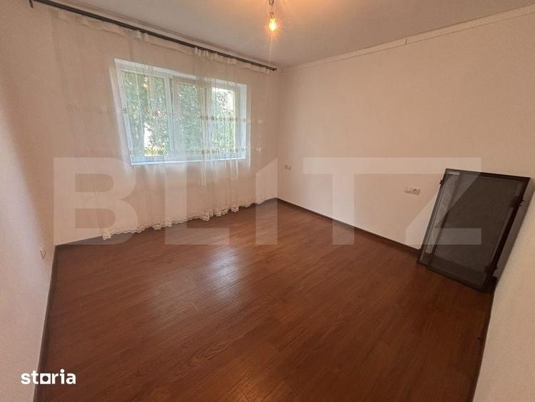 Apartament cu 3 camere decomandat în Micro 11