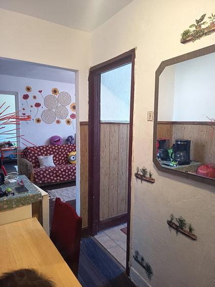 Apartament cu 2 camere semidecomandat în Exterior Vest