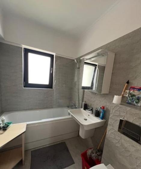 Apartament cu 2 camere decomandat, mobilat în Dacia