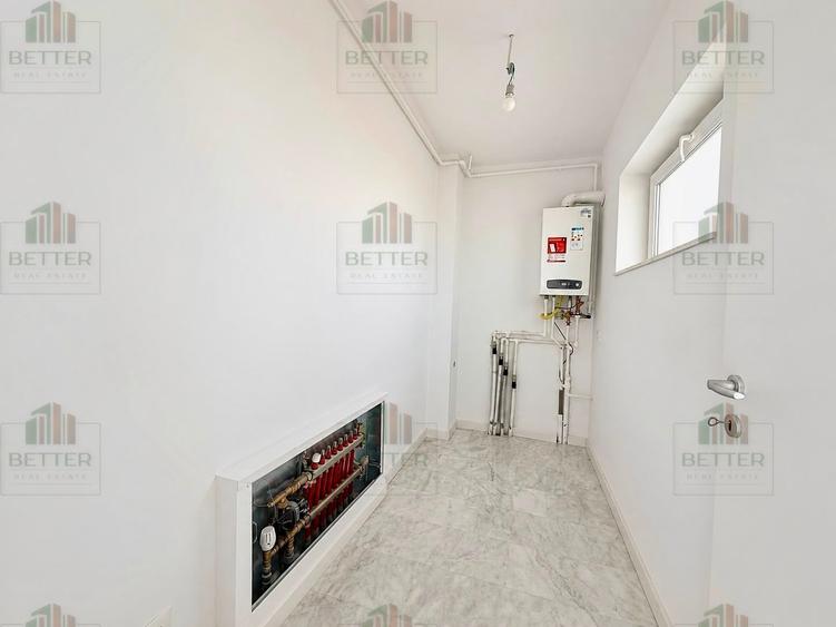 Penthouse cu 3 camere semidecomandat în Metalurgiei