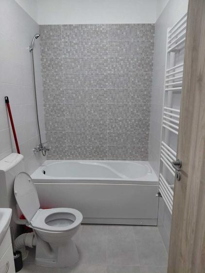 Apartament cu 2 camere semidecomandat în Găvana