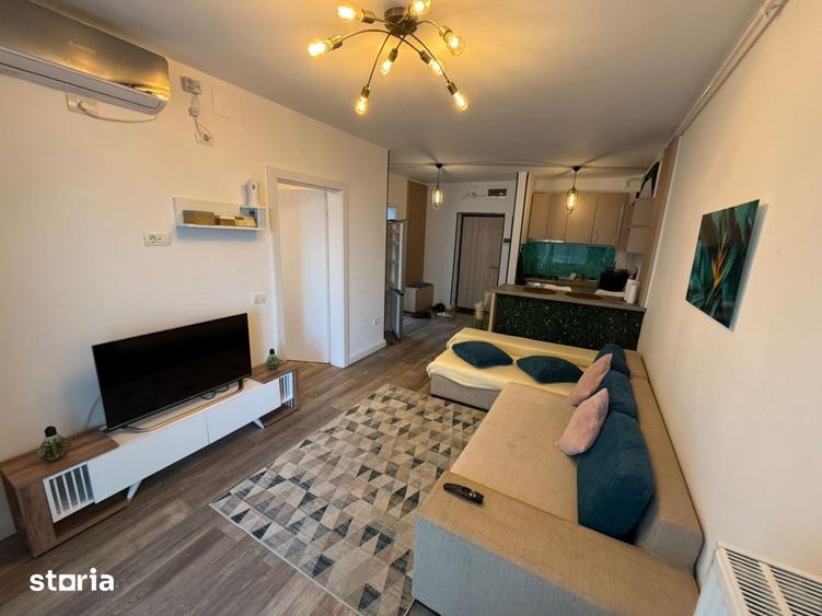 Apartament cu 2 camere semidecomandat, mobilat în Tomis Nord