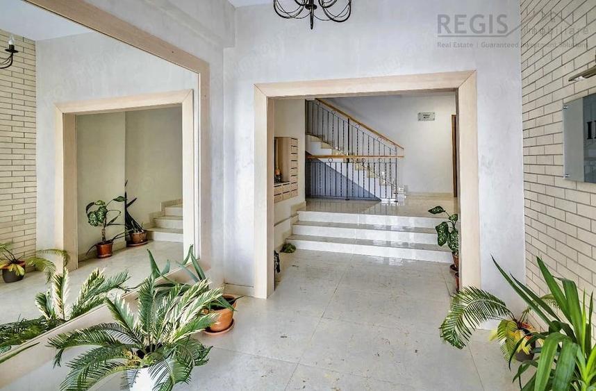 Apartament cu 2 camere decomandat în Tractorul