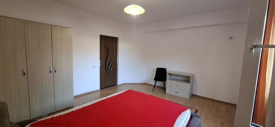 Apartament cu 2 camere decomandat în Energia
