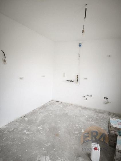 Casă individuală cu 4 camere cu Teren 562 Mp în Episcopia Bihorului