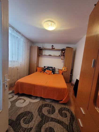 Casă individuală cu 3 camere cu Teren 300 Mp în Valu lui Traian