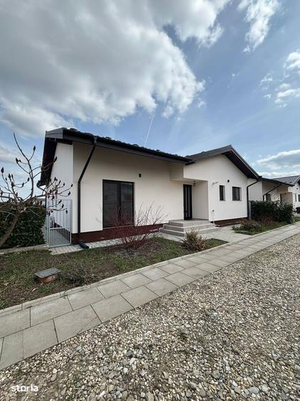 Casă cu 3 camere cu Teren 348 Mp în Corbeanca