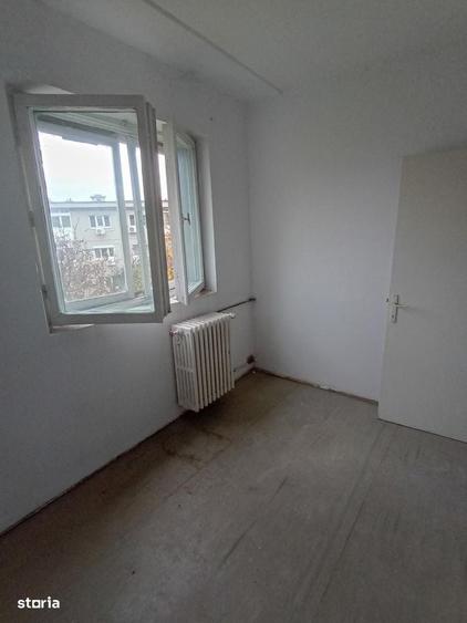 Apartament cu 2 camere semidecomandat în Gorjului