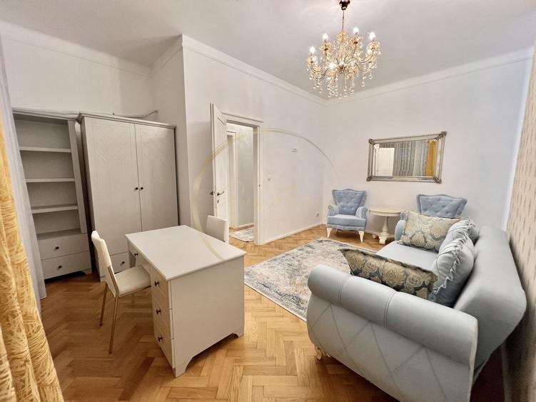 Apartament cu 3 camere, mobilat în Ultracentral