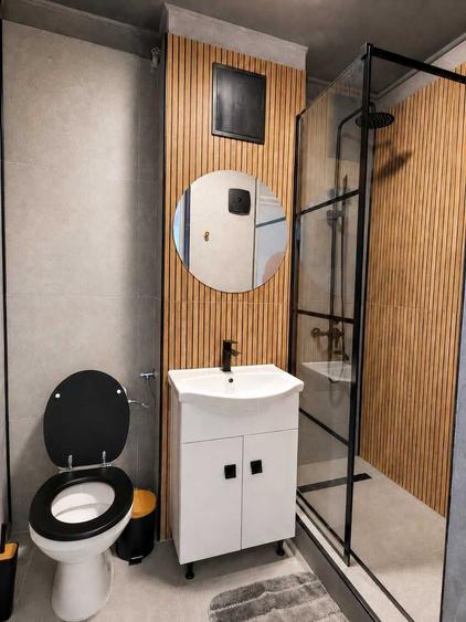Apartament cu 2 camere decomandat în Baba Novac