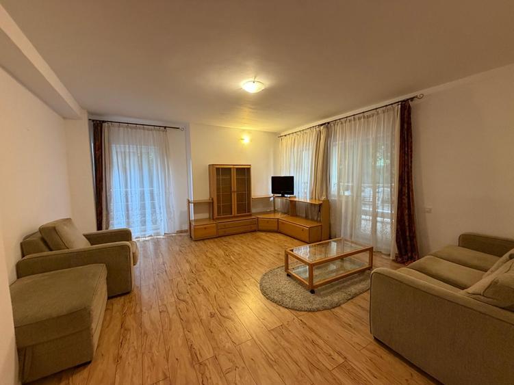 Apartament cu 3 camere semidecomandat în Zorilor — fotografia 1