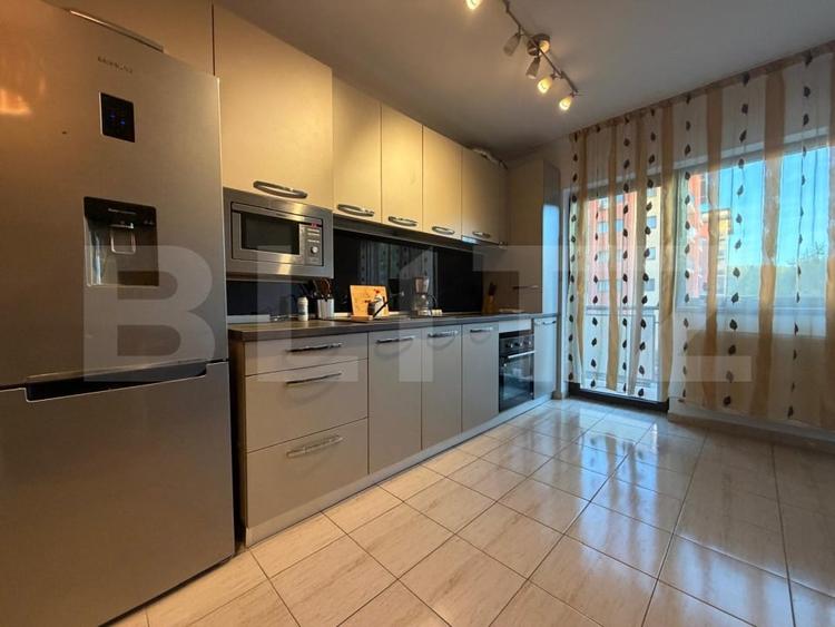 Apartament cu 2 camere semidecomandat, mobilat în Florești