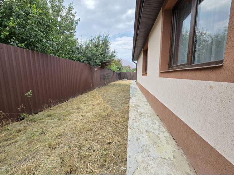 Casă individuală cu 2 camere cu Teren 610 Mp în Armeni