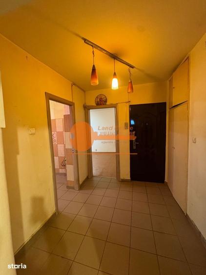 Apartament cu 3 camere în Crângași
