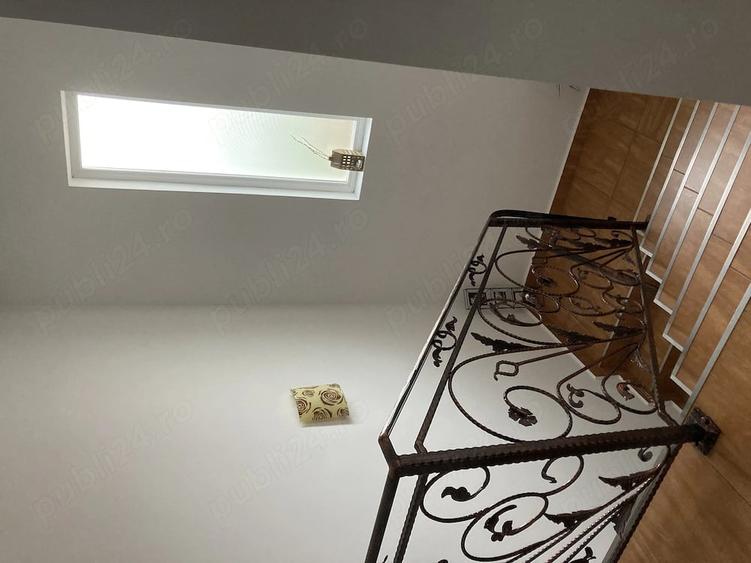 Casă cu Teren 230 Mp în Florești