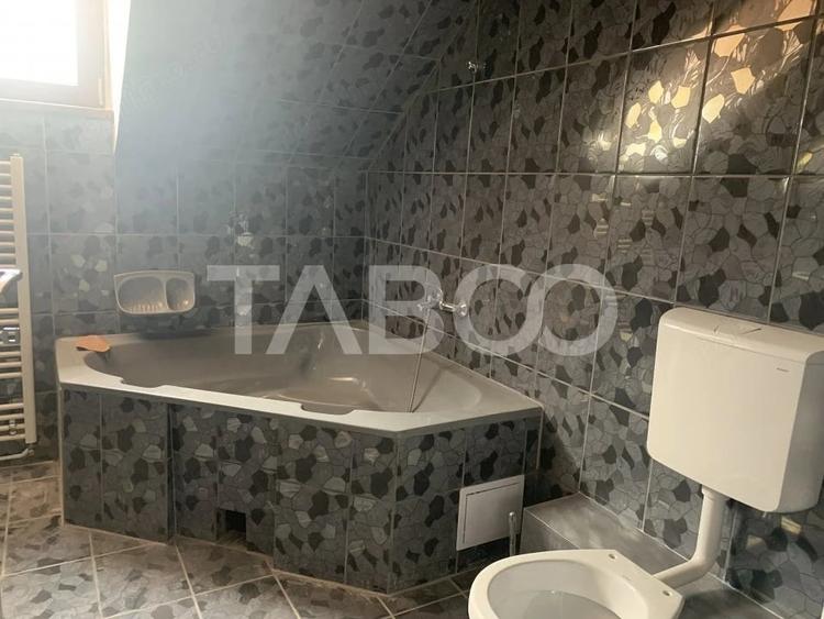 Spațiu comercial, de 300 mp, în Central