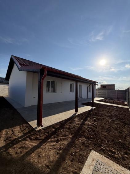 Casă cu 3 camere cu Teren 358 Mp în Joița