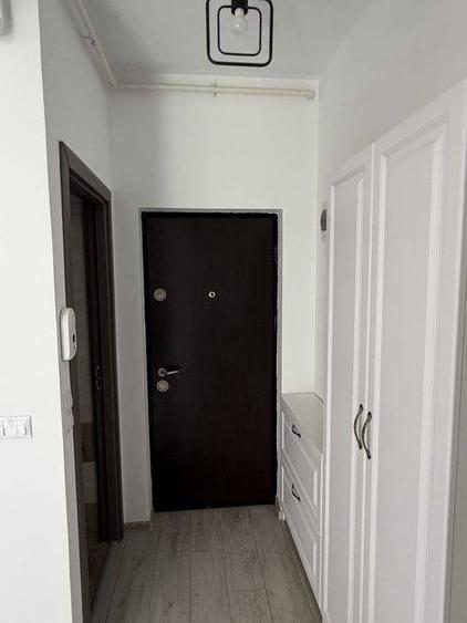 Apartament cu 2 camere, mobilat în Europa