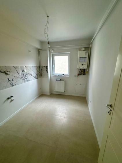 Apartament cu 2 camere decomandat în Baza 3