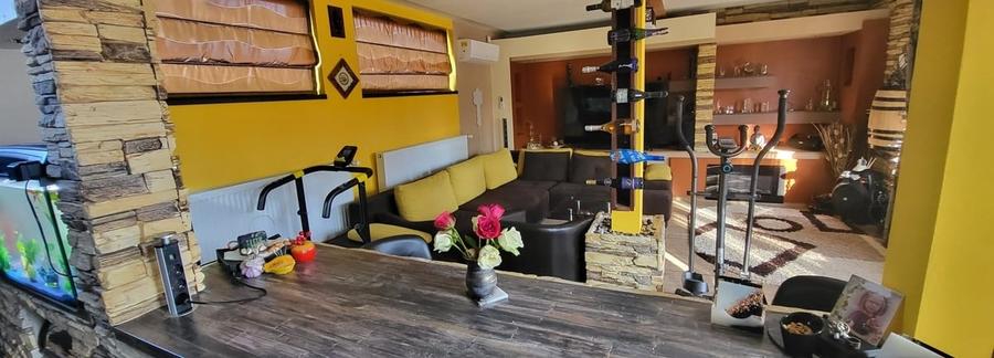 Casă cu 4 camere cu Teren 1000 Mp în Central