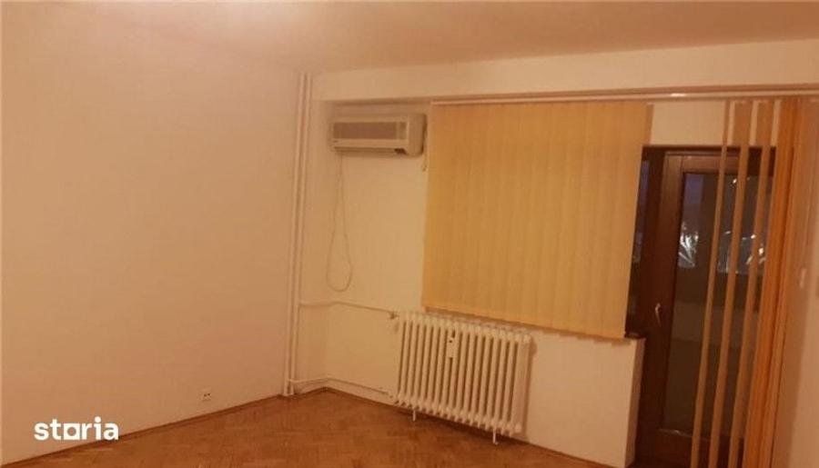 Spațiu comercial, de 85 mp, în Decebal