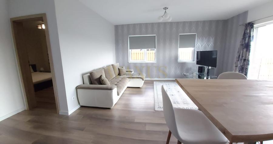 Apartament cu 3 camere decomandat, mobilat în Florești