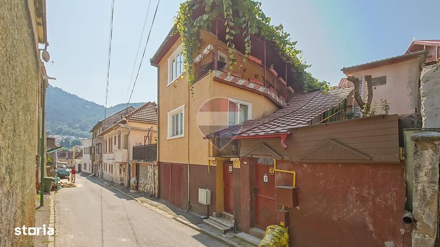 Casă cu 3 camere în Central