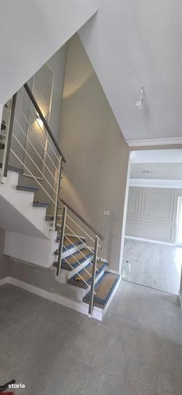 Duplex 5 Camere 3 bai 133 MP Teren 300mp Chisoda Giroc 260.000 euro - 2