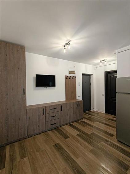 Apartament cu 2 camere semidecomandat în Hotvon
