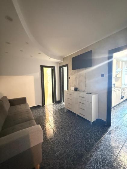 Apartament cu 2 camere decomandat în Exterior Vest
