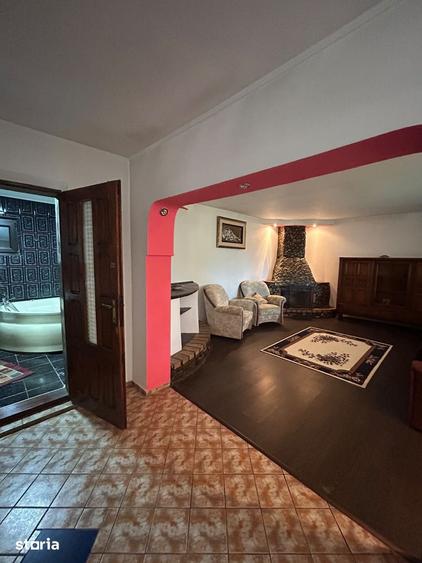Casă cu 3 camere cu Teren 817 Mp în Central