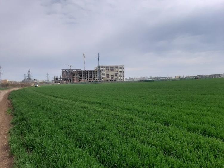 Teren Construcții intravilan de 9993 mp, în Metalurgiei