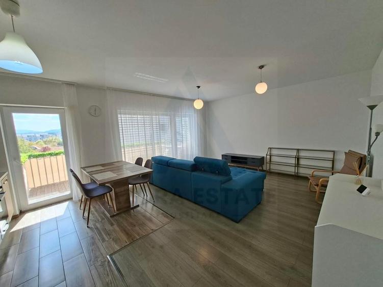 Apartament cu 3 camere decomandat, mobilat în Exterior Sud