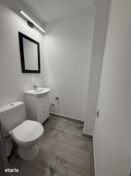 Apartament cu 3 camere în Tei
