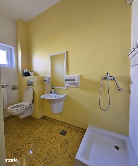 Spațiu comercial, de 55 mp, în Central
