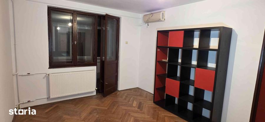 Apartament cu 2 camere semidecomandat în Cantacuzino