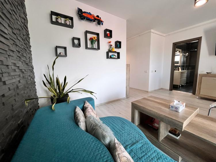 Apartament cu 3 camere decomandat în Bună Ziua