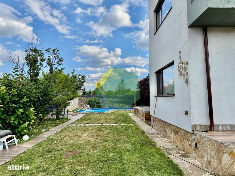 Casă cu 4 camere cu Teren 400 Mp în Ferme