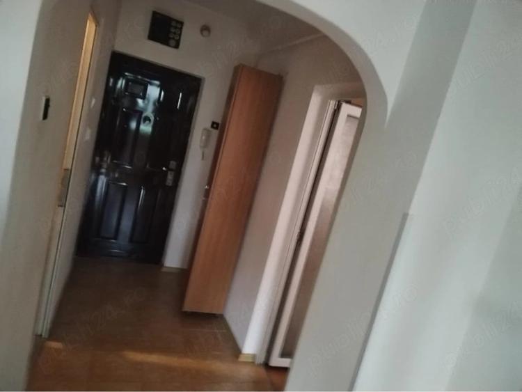 Garsonieră decomandată în Exterior Vest
