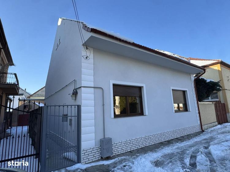 Casă cu 3 camere cu Teren 175 Mp în Central