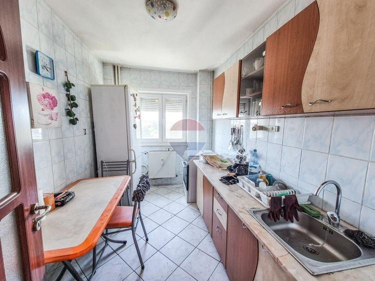 Apartament cu 2 camere decomandat, mobilat în Titulescu
