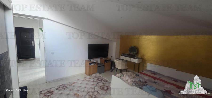 Apartament cu 3 camere decomandat, mobilat în Central