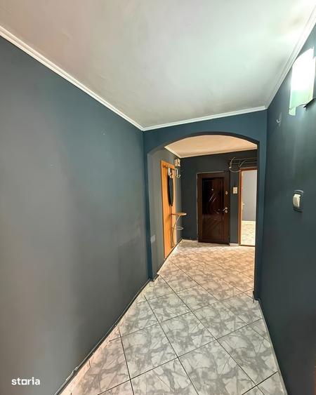 Apartament cu 3 camere decomandat în Lăpuș