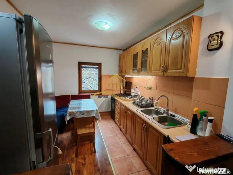 Apartament cu 2 camere semidecomandat, mobilat în Central