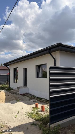 Casă cu 3 camere cu Teren 300 Mp în Central