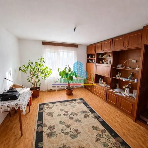 Casă cu 4 camere cu Teren 209 Mp în Central