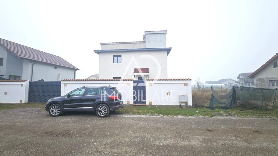 Casă individuală cu 5 camere cu Teren 324 Mp în Sud